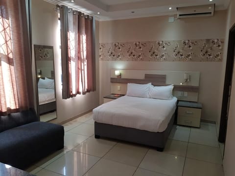 Bed, Bedroom, air conditioner