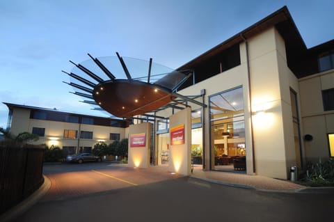 Facade/entrance