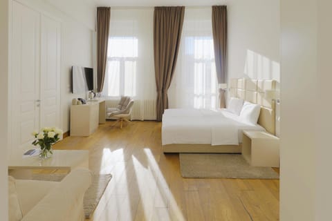 Lanterna Rooms City Center Bed and Breakfast in Novi Sad