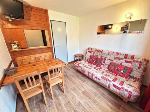 Studio 4 pers au cœur de Valfréjus, balcon, TV, casier à skis - FR-1-265-208 Apartment in Piedmont