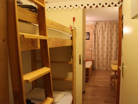 Studio charmant pour 2-3 pers. au sud de 17m² à Valfréjus - FR-1-265-237 Apartment in Piedmont