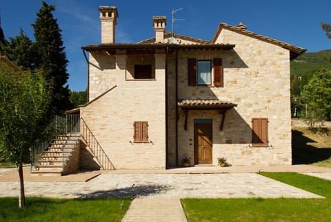 Patio, Facade/entrance, Balcony/Terrace
