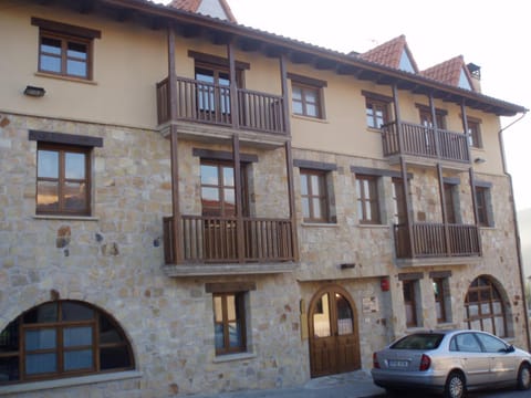 Property building, Day