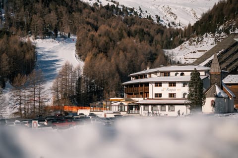 Property building, Winter