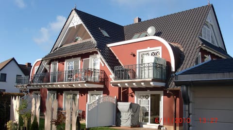 Villa Sola Bona, FW 2 Apartment in Zingst