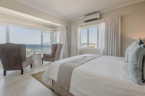 Bed, View (from property/room), Photo of the whole room, Bedroom, Sea view, air conditioner