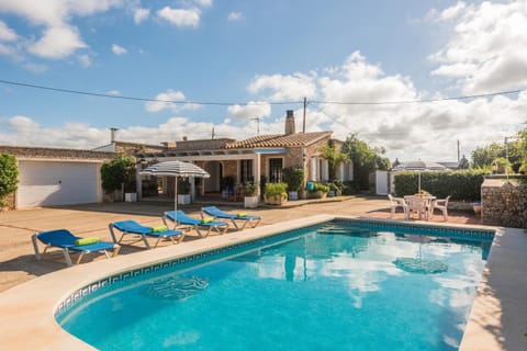 Property building, Swimming pool, Swimming pool