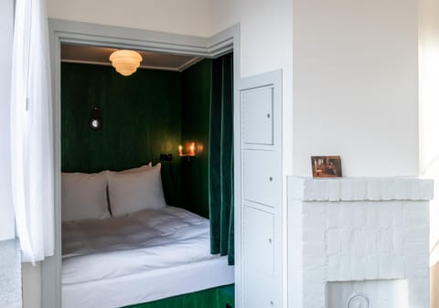 Photo of the whole room, Decorative detail, Bedroom