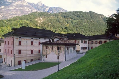 Appartamenti Palazzo Lazzaris - Costantini - Dolomiti del Cadore Apartment in Friuli-Venezia Giulia