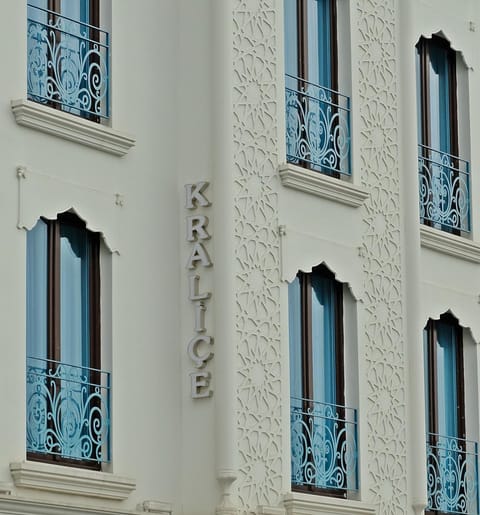 Property building, Lobby or reception