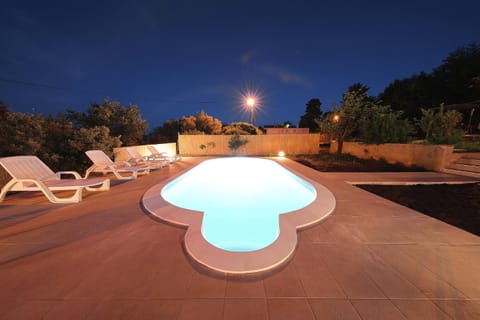 holiday home on DUGI OTOK - OTOK House in Zadar County