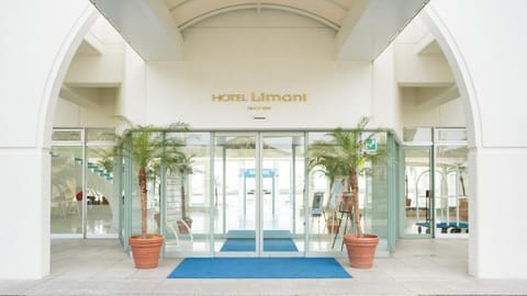 Facade/entrance, Property logo or sign