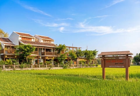 Property building, Facade/entrance, Natural landscape, Sunrise