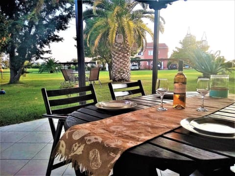 Patio, Garden, Dining area, Garden view