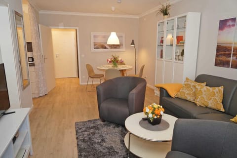 Ferienwohnung zur Hafenseite _ 200 Apartment in Damp