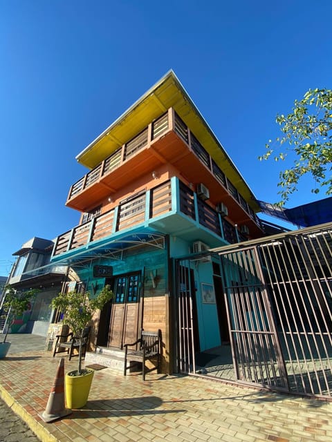 Property building, Day