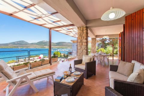 Patio, Natural landscape, View (from property/room), Balcony/Terrace, Mountain view, Sea view