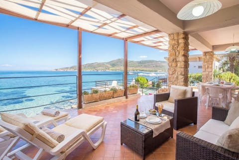 Patio, Day, Natural landscape, View (from property/room), Balcony/Terrace, Seating area, Mountain view, Sea view