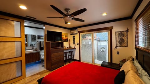 Kaza Kokos Bed and Breakfast in Oceanside