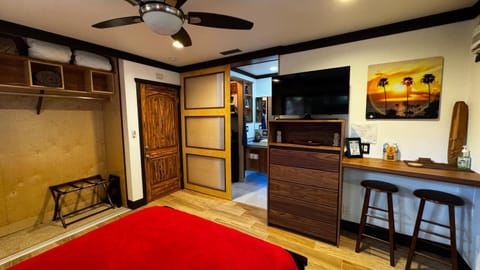 Kaza Kokos Bed and Breakfast in Oceanside