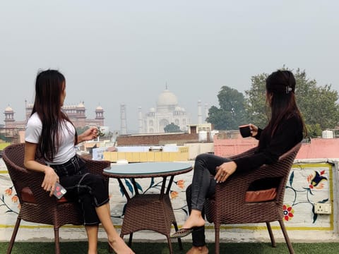 Restaurant/places to eat, View (from property/room), Balcony/Terrace