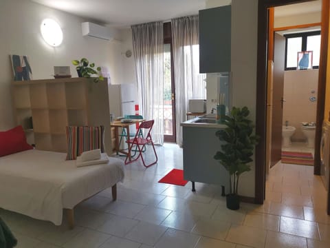 Bathroom, Kitchen or kitchenette, Living room, Seating area