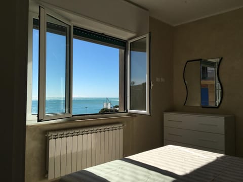 Bedroom, Sea view