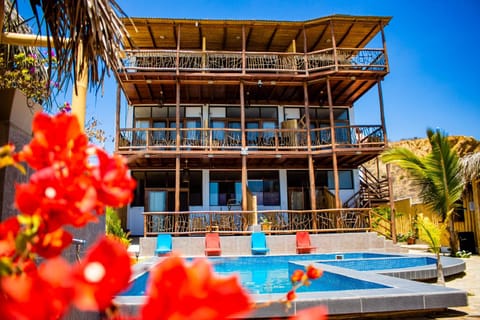 Property building, Swimming pool, Swimming pool
