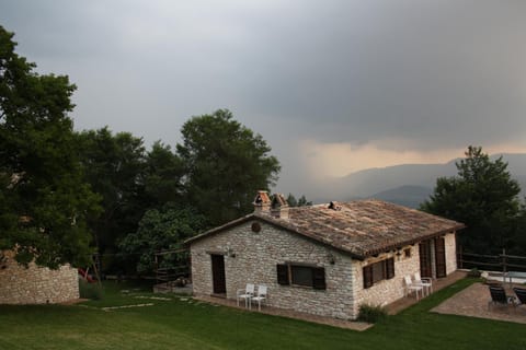 Agriturismo Valdifiori Farm Stay in Umbria