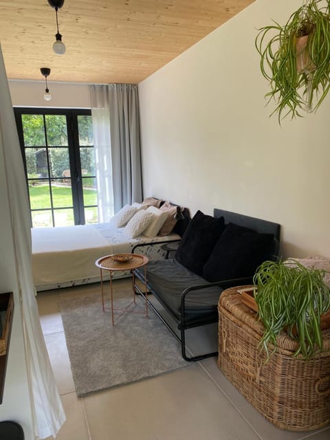 Bed, Seating area, Bedroom, heating, heating