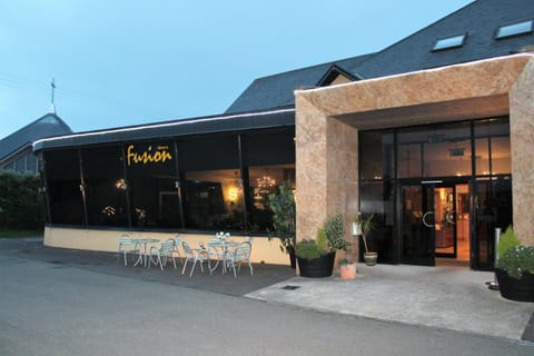 Facade/entrance