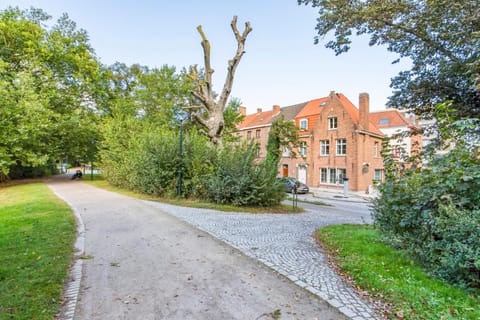Property building, Day, Natural landscape, Street view