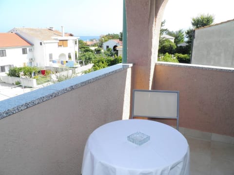 Apartments Klaric Bed and Breakfast in Lika-Senj County