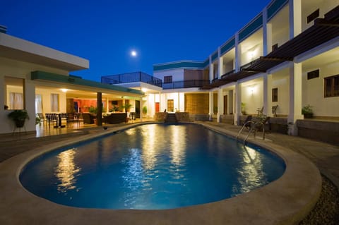 Property building, Facade/entrance, Bird's eye view, Floor plan, Swimming pool, Swimming pool
