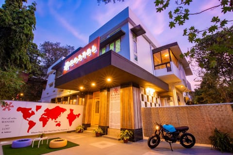 Property building, Facade/entrance