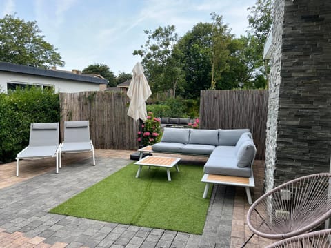 Family bungalow with garden for 6-8 people House in Zeeland, Netherlands