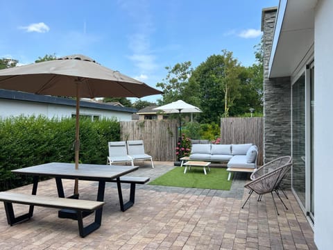 Family bungalow with garden for 6-8 people House in Zeeland, Netherlands