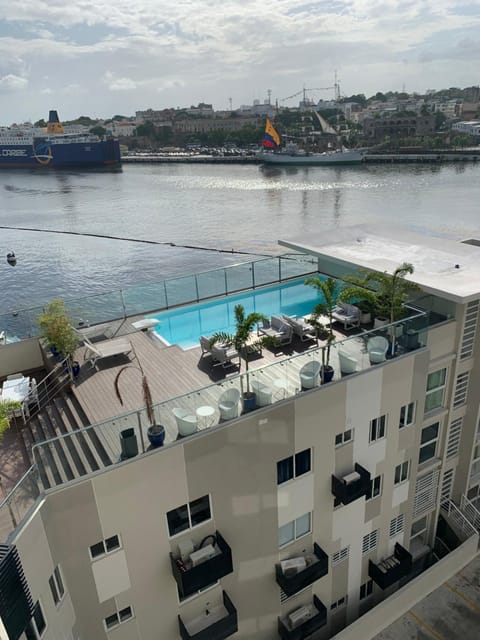 Natural landscape, Bird's eye view, City view, River view, Sea view, Swimming pool, Parking