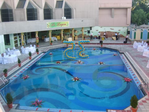 Swimming pool, Open Air Bath