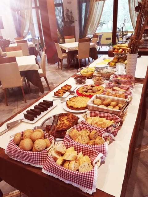 Breakfast, Buffet breakfast