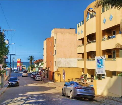 Property building, Facade/entrance, Landmark view, Location