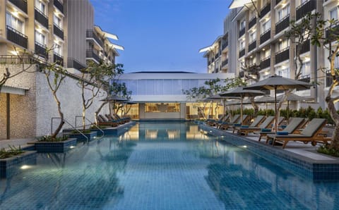 Property building, Pool view