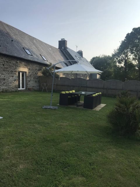 Gîte de L'Hotel Mahey House in Brittany