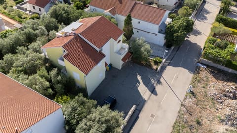 Property building, Bird's eye view