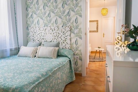 Bed, Decorative detail