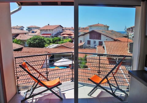 View (from property/room), Balcony/Terrace
