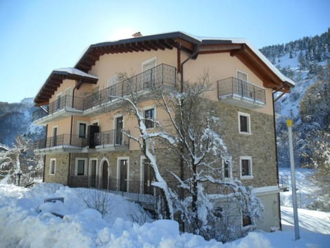 B&B IL GHIRO Bed and Breakfast in Roccaraso