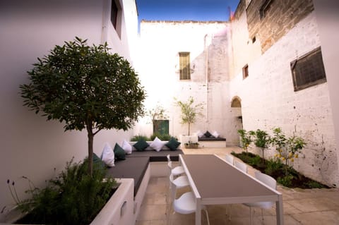 Patio, Garden, Garden, Seating area