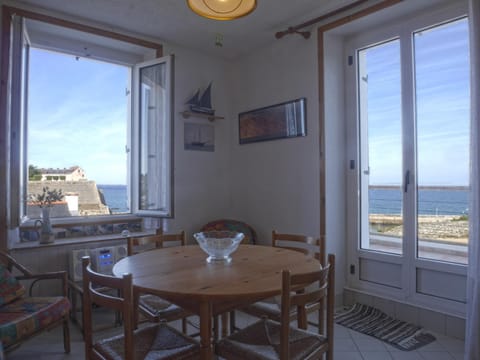 Appartement centre avec terrasse vue sur mer, animaux acceptés - FR-1-418-156 Apartment in Brittany