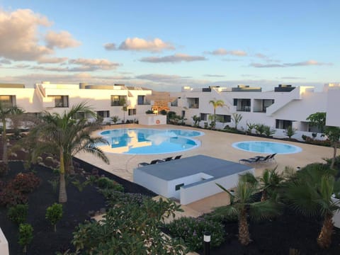 Property building, Pool view